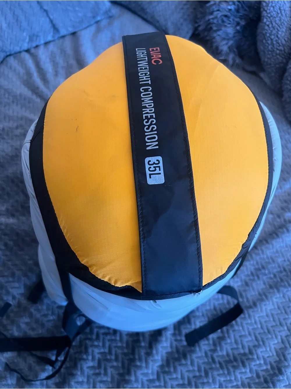 Sleeping bag and Lightweight Compression Stuff Sack - 35L